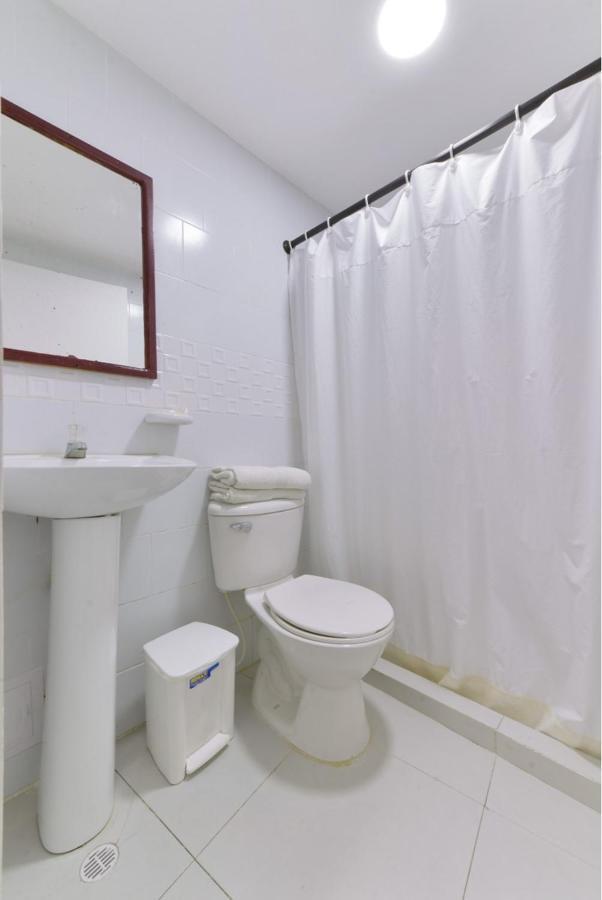 Hotel Continental Sai San Andrés Kültér fotó